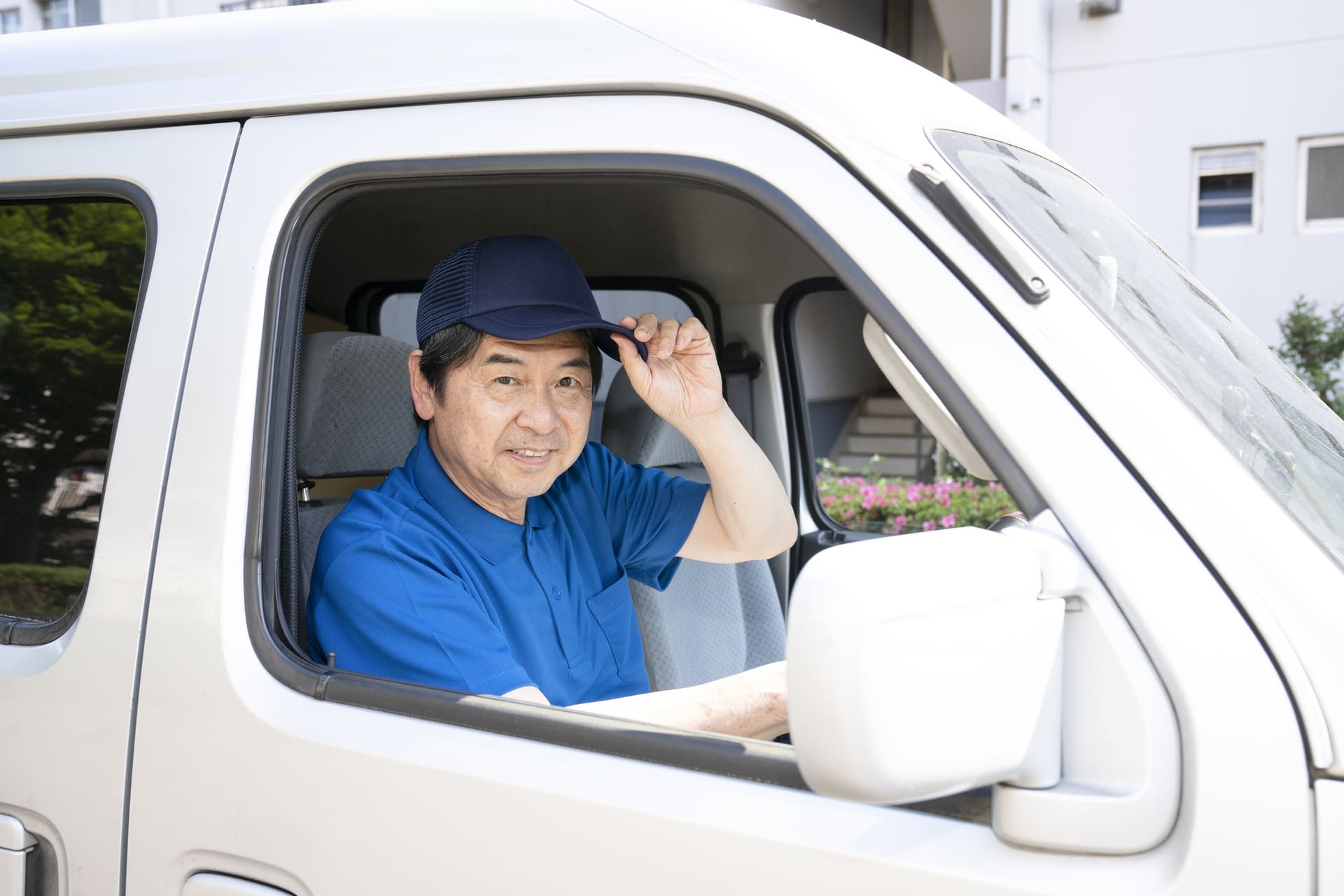 経験者を優遇 | 大阪府大阪市で軽貨物ドライバーの求人ならクラージュCONNECT